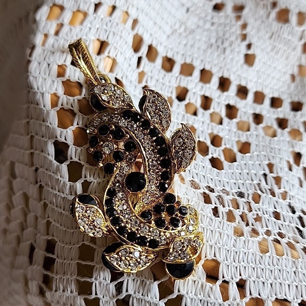 Vintage Chunky Black Rhinestones On Gold Tone Pendant Setting